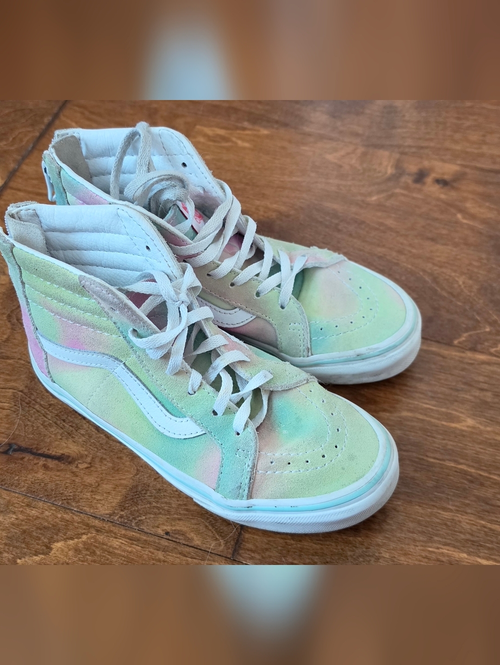 Pastel Tie-Dye High Top Skate Sneakers Size 1.5 Girls